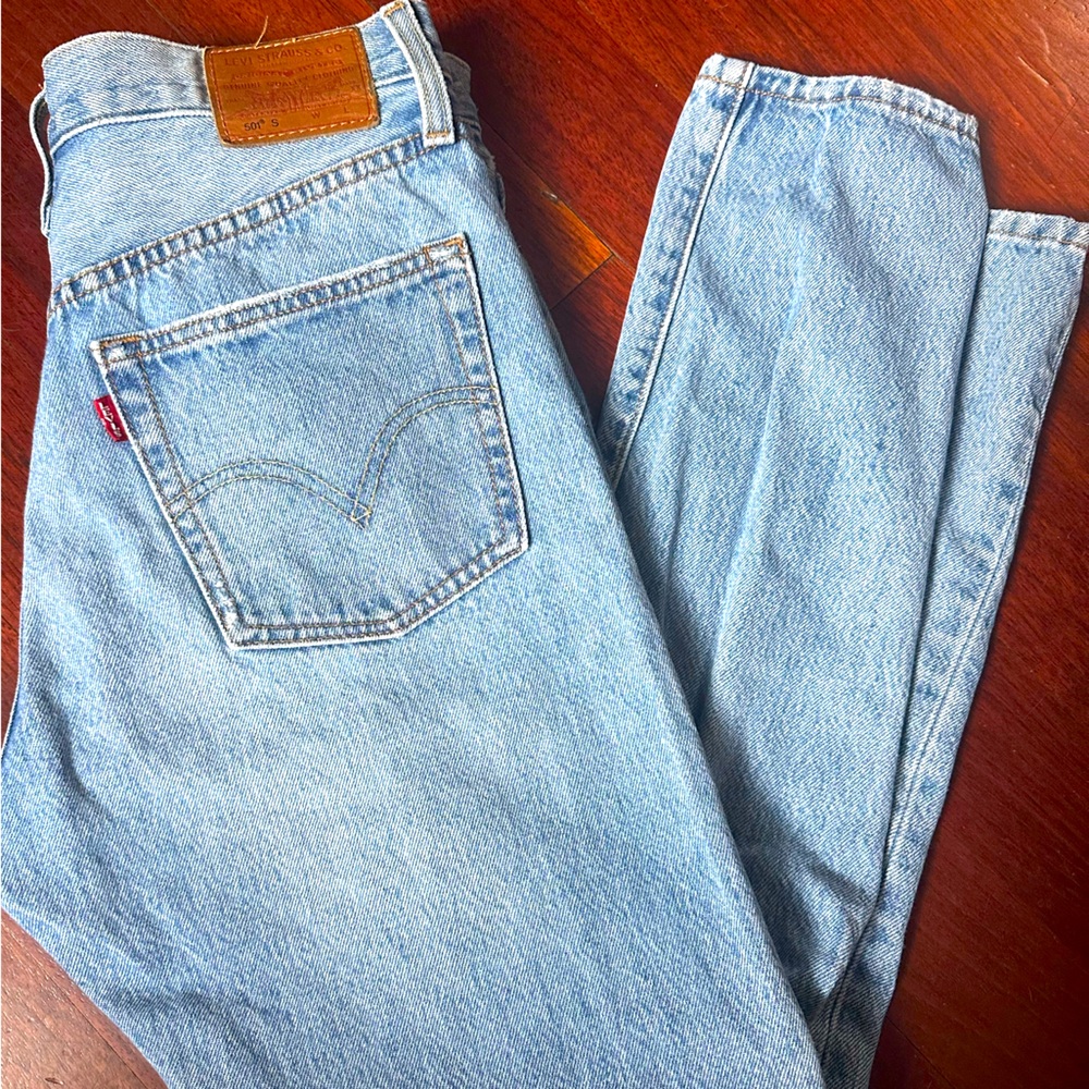 Levi 501 skinny W27 L28 High Rise